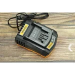 Ingco 20V, 50W Fast Intelligent Charger - Image 5
